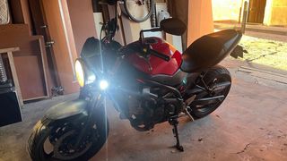 Suzuki SV 650 Roja