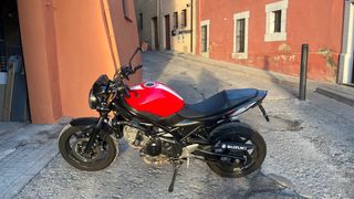 Suzuki SV 650 Roja