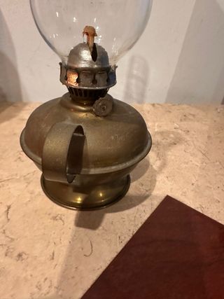 Lampada a olio vintage in metallo e vetro