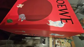 Caja Loewe Suna Fujita Roja