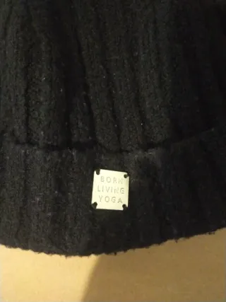 Gorro de lana los vendo juntos o separados.