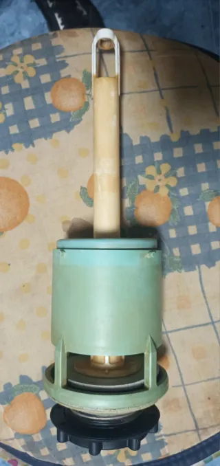 Descarga Cisterna Baño Plástico.