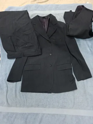 Traje de hombre negro