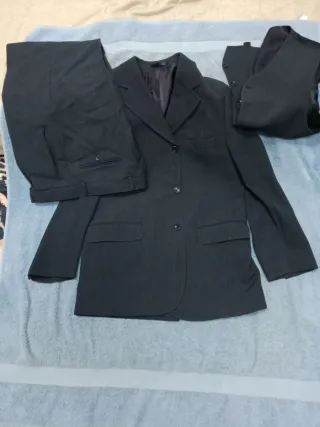 Traje de hombre negro