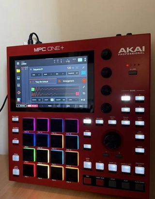 Akai MPC One+ Productor Musical