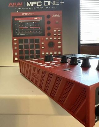 Akai MPC One+ Productor Musical