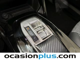 Peugeot 2008 Allure Hybrid eDCS6 100 kW (136 CV)