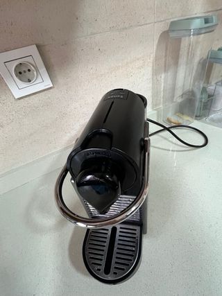 Cafetera Nespresso Krups Negra