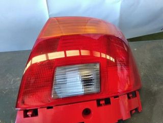 Piloto trasero audi 8d0945112a a4 berlina b5 51209