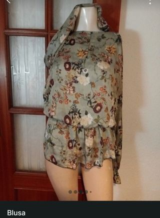 Blusa floral verde