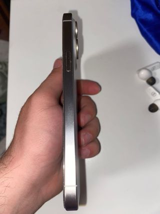 iPhone 15 Pro Max 256GB Titanio/Blanco