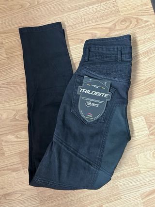 Vaqueros Trilobite Parado Doble Capa Negros