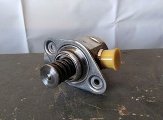 Bomba volkswagen 06h127025m golf vi 1.8 tsi 51194