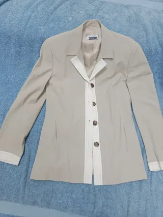 Chaqueta New York Mujer Beige y Blanca