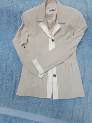 Chaqueta New York Mujer Beige y Blanca