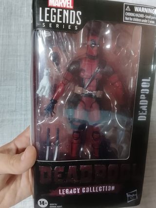 Figura Deadpool Marvel Legends Legacy Collection