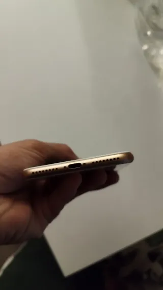 iPhone 8 Plus Oro 64gb