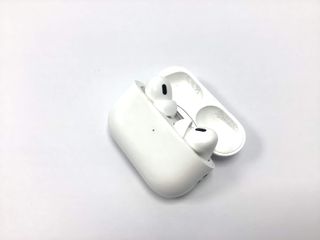 in-ear apple airpods pro 2 gen
