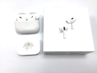 in-ear apple airpods pro 2 gen