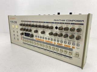 caja de ritmos roland tr-09