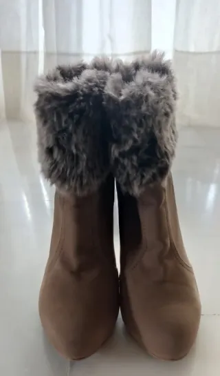 Botines marrones con pelo