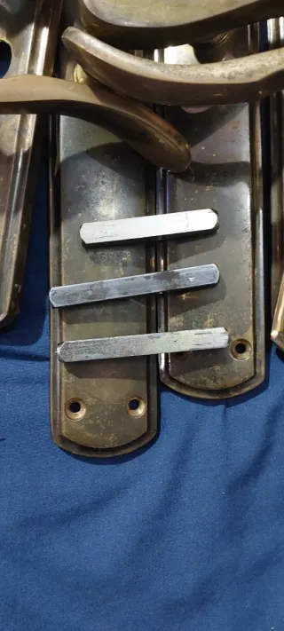 Manivelas antiguas para puertas (3 unidades)