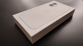 iPhone 17 - 256 GB - bianco - sigillato