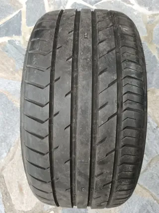 Neumático 255/35 R19 96Y dercha