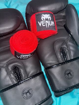 Guantes de Boxeo Venum Negros