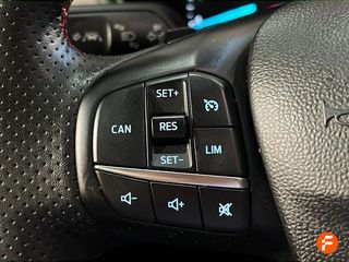 Ford Focus 1.0 Ecoboost MHEV 92kW ST-Line Auto