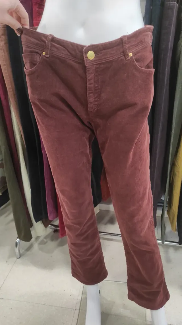 Pantalones pana acampanados Talla 40