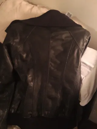 Cazadora de cuero auténtico negra