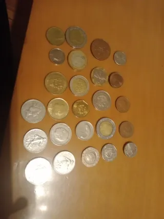 Lote monedas internacionales colección