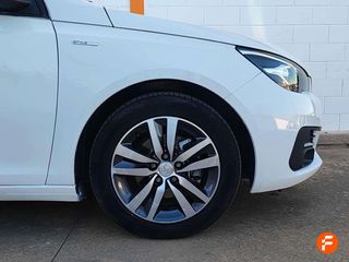 Peugeot 308 5p Allure BlueHDI 130 S&S