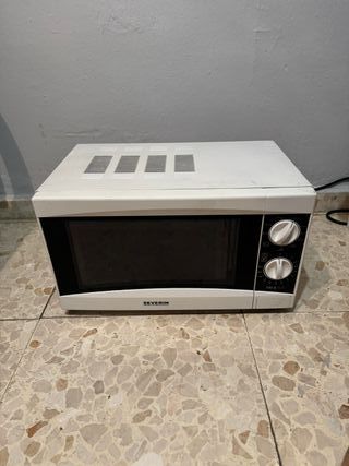 Microondas Severin Blanco 700W