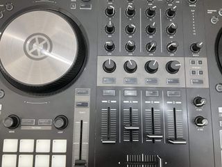 mesa mezclas traktor kontrol s3