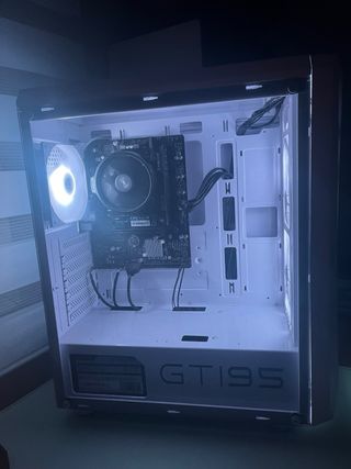 PC Gaming AMD RYZEN 7 5700G / 16 GB RAM 3600 mhz