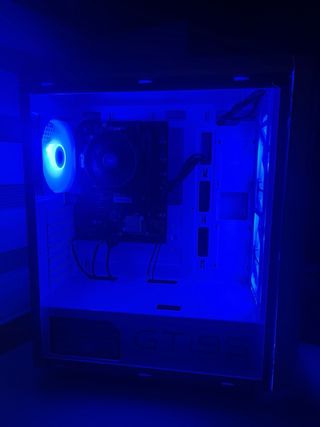 PC Gaming AMD RYZEN 7 5700G / 16 GB RAM 3600 mhz