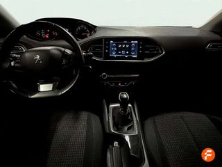 Peugeot 308 5p Style PureTech 130 S&S 6 Vel. MAN