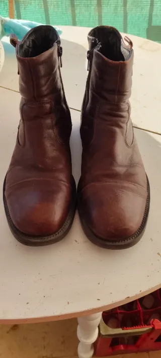 Botas de cuero marrones talla 44