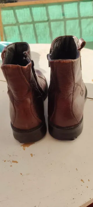 Botas de cuero marrones talla 44