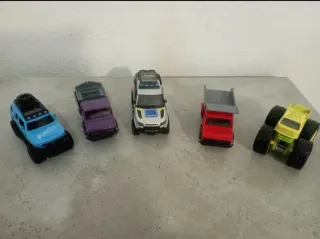 A elegir vehículos o camiones de policía y más!