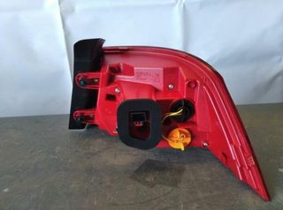 Volkswagen 51462 piloto tras izq 3ae945207b passat