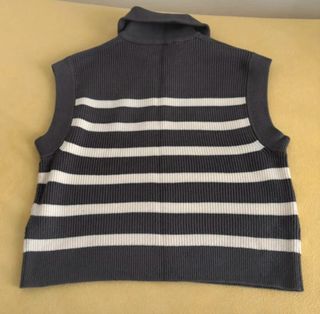 Chaleco de punto Zara rayas
