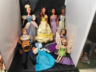 Consegna di bambole Disney