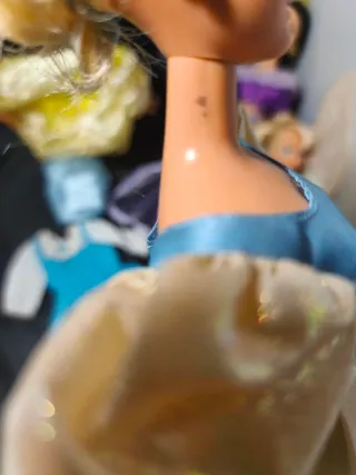 Consegna di bambole Disney