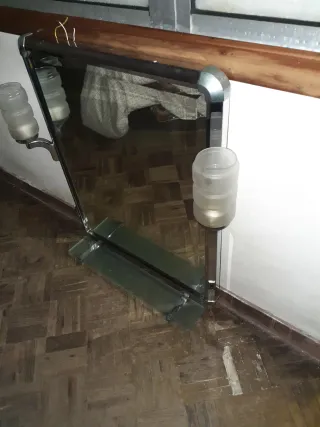 espejo antiguo con dos apliques de luz  ver fotos