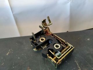 Volkswagen 357837035g motor cierre passat 51440