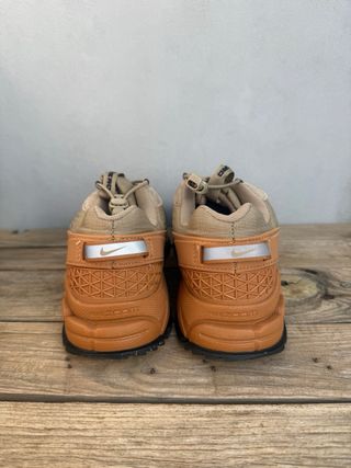 Nike Zoom Vomero Roam “Flax”