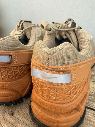 Nike Zoom Vomero Roam “Flax”